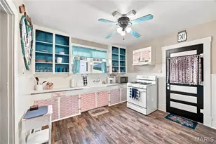 125 E 9th St, Hermann, MO 65041 - Photo 12