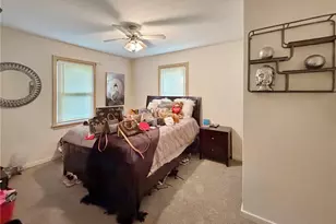 218 N Marguerite Ave, Ferguson, MO 63135 - Photo 6
