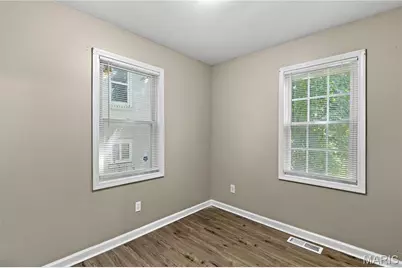 6155 Emerald Avenue, Ferguson, MO 63135 - Photo 12