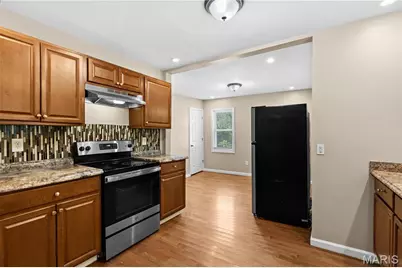 6155 Emerald Avenue, Ferguson, MO 63135 - Photo 6
