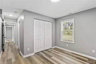 9834 Vickie Pl, Saint Louis, MO 63136 - Photo 10