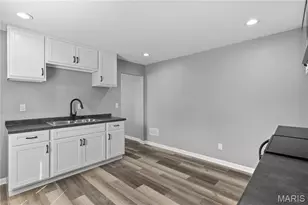 9834 Vickie Pl, Saint Louis, MO 63136 - Photo 8