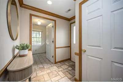 1471 Wilton Lane, Kirkwood, MO 63122 - Photo 2