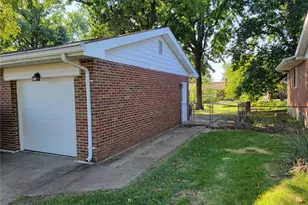 2020 St Stephen Dr, Florissant, MO 63033 - Photo 4