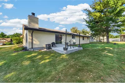 202 Rue Grand Drive, Lake Saint Louis, MO 63367 - Photo 26