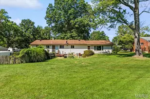 19 W Meadow Ln, Ballwin, MO 63021 - Photo 30