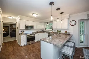 1583 Mason Knoll Rd, Town and Country, MO 63131 - Photo 8