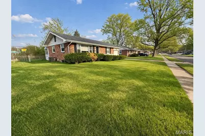 325 Royce Drive, Ferguson, MO 63135 - Photo 2