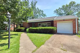 8112 Halifax Dr, Clayton, MO 63105 - Photo 1