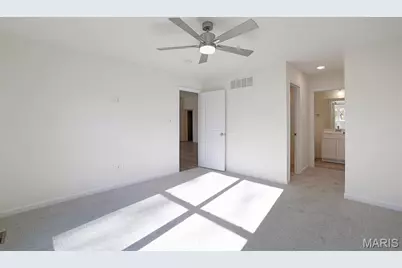 2347 Fernau Court, Florissant, MO 63031 - Photo 12
