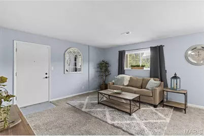 1941 Gascony Parc Drive #1941, Lake Saint Louis, MO 63367 - Photo 2