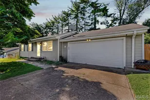 158 E Donaldson Dr, Saint Louis, MO 63129 - Photo 1