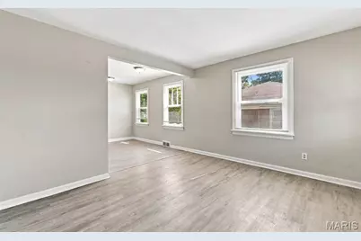 350 N New Florissant Road, Saint Louis, MO 63031 - Photo 4