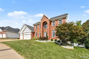 4960 Sunset Oaks Ln, Saint Louis, MO 63128 - Photo 4