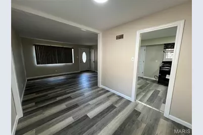 1165 June Avenue, Saint Louis, MO 63138 - Photo 4