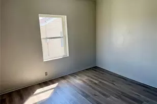 212 La Motte Ln, Saint Louis, MO 63135 - Photo 10