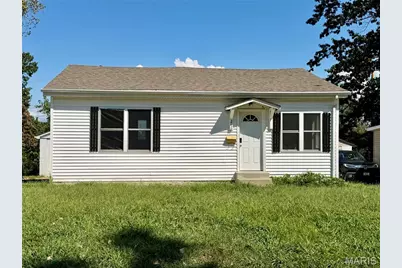 212 La Motte Lane, Saint Louis, MO 63135 - Photo 1