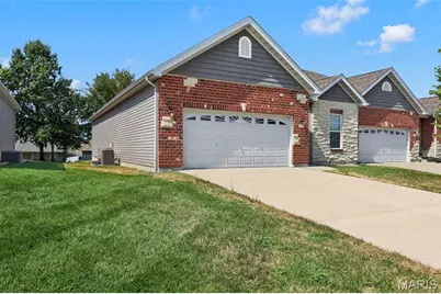 232 Pierce View Circle, Wentzville, MO 63385 - Photo 2
