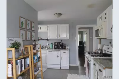 142 Monica Drive, Sunset Hills, MO 63127 - Photo 6