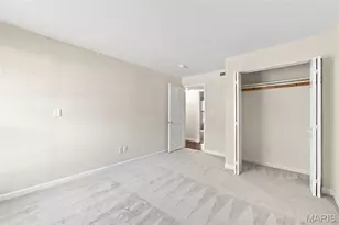 1920 Hunting Lake Ct, Kirkwood, MO 63122 - Photo 14