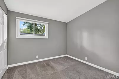 430 Holiday Hill Drive, Florissant, MO 63033 - Photo 24