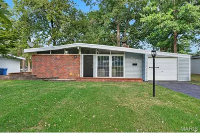 430 Holiday Hill Drive, Florissant, MO 63033 - Photo 1