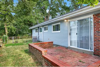 430 Holiday Hill Drive, Florissant, MO 63033 - Photo 26