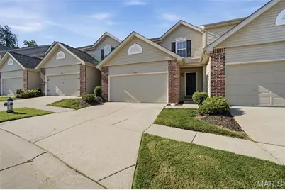330 Willott Square Drive, Saint Peters, MO 63376 - Photo 2