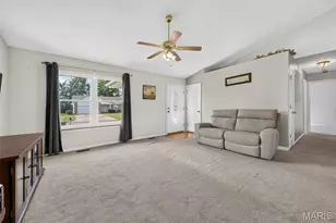 1009 Southway Dr, Bowling Green, MO 63334 - Photo 12