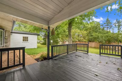 210 S Duchesne Drive, Saint Charles, MO 63301 - Photo 38