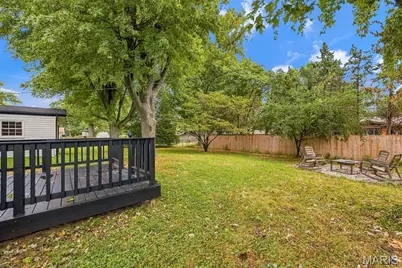 210 S Duchesne Drive, Saint Charles, MO 63301 - Photo 42