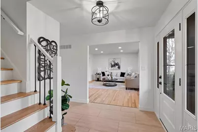 4662 Britcastle Drive, Saint Louis, MO 63128 - Photo 10