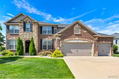 221 Oakhurst Circle, O'Fallon, MO 63368 - Photo 2