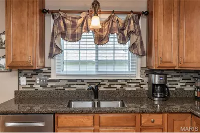 910 Daffodil Ridge Drive, O'Fallon, MO 63366 - Photo 10