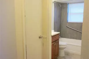 1103 Northdale Ave, Saint Louis, MO 63138 - Photo 8