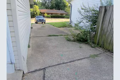 1103 Northdale Avenue, Saint Louis, MO 63138 - Photo 16