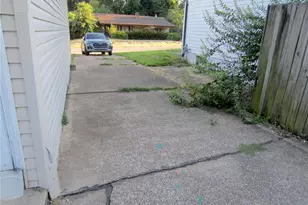 1103 Northdale Ave, Saint Louis, MO 63138 - Photo 16
