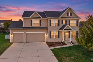 704 Chancellorsville Dr, Wentzville, MO 63385 - Photo 2