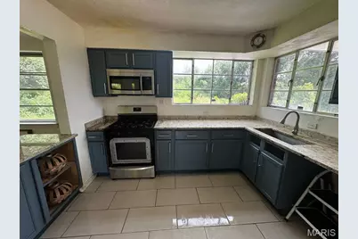 1823 Parker Road, Saint Louis, MO 63138 - Photo 2