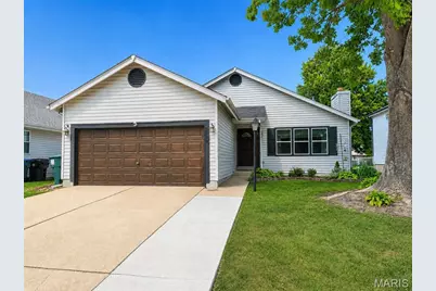 5070 Danielle Drive, Saint Charles, MO 63304 - Photo 1