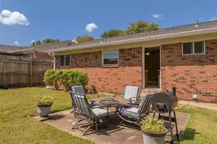 2117 Bolton St, Saint Charles, MO 63301 - Photo 16