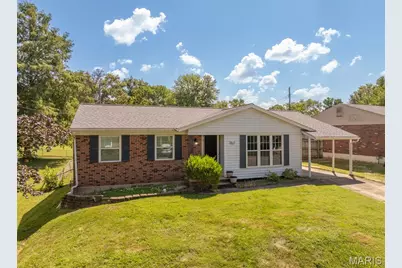 2117 Bolton Street, Saint Charles, MO 63301 - Photo 2