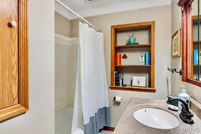 5207 Kingwood Drive, Saint Louis, MO 63123 - Photo 28