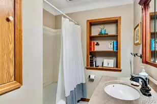 5207 Kingwood Dr, Saint Louis, MO 63123 - Photo 28