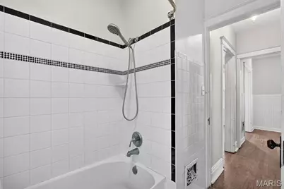 5249 Sutherland Ave, Saint Louis, MO 63109 - Photo 22
