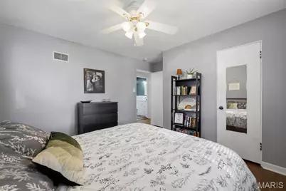 7907 E Yorkshire Drive, Saint Louis, MO 63123 - Photo 22