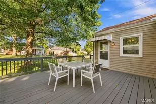 7907 E Yorkshire Dr, Saint Louis, MO 63123 - Photo 40