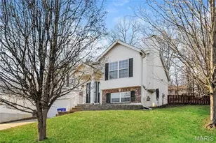 147 Hunters Lake Ct, Eureka, MO 63025 - Photo 2