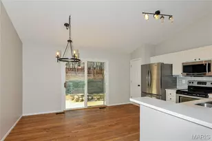 147 Hunters Lake Ct, Eureka, MO 63025 - Photo 6