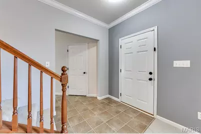 546 Springhurst Parkway, O'Fallon, MO 63368 - Photo 2